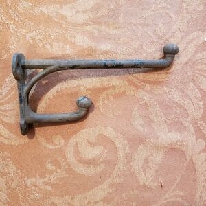 Antique Cast Iron Coat Hat Wall Hook 7 3/4"